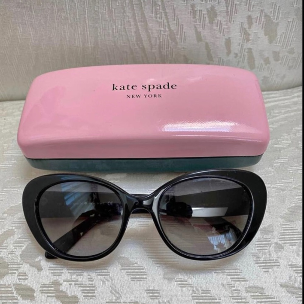 Beautiful Kate Spade sunglasses